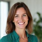 Anna Nowak, Dyrektor Programowy AuraŻycie, uśmiechnięta i profesjonalna